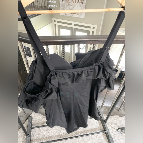 Torrid Swimsuit Size 4 - Picture 3 of 5